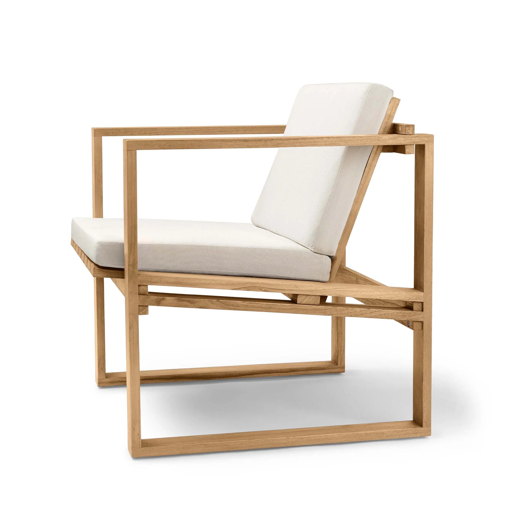 BK11 Lounge Chair by Carl Hansen & Søn