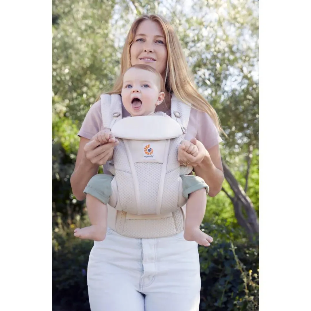 Ergobaby Omni Breeze Carrier - Natural Beige