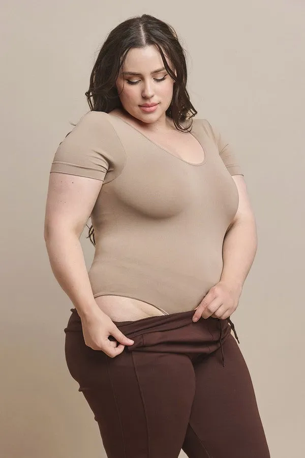 Plus Size Basic Short Sleeve Seamless Bodysuit